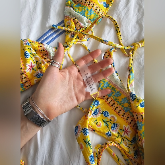 NWOT, Yellow Boho Bikini, Paisley Floral, Size Small (or medium) - Picture 7 of 12